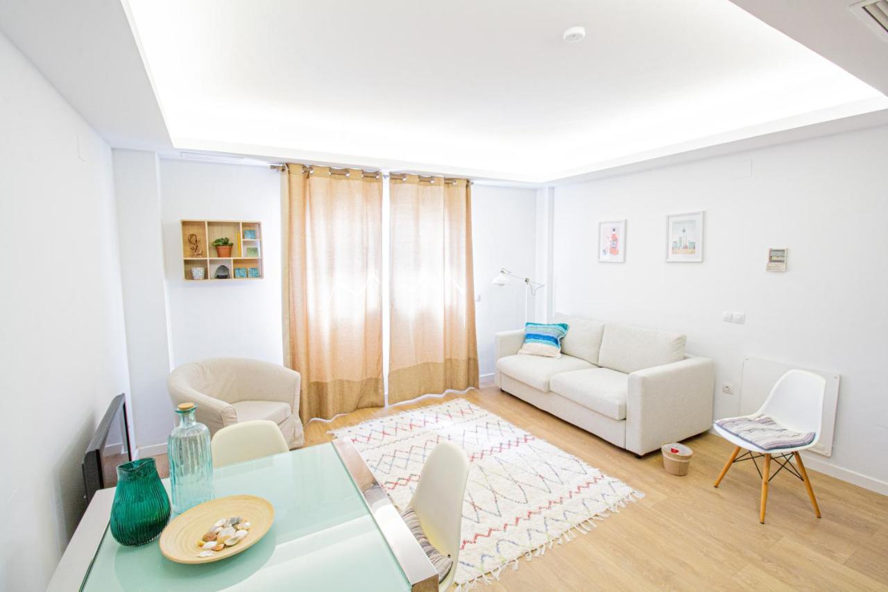 With Workspace, Rooftop & Parking Tarifa